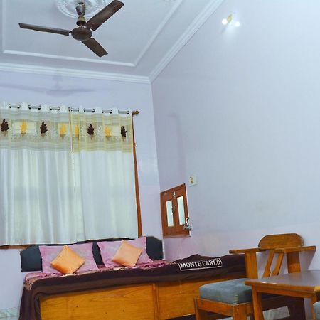 Hostel Shivshakti 克久拉霍 外观 照片