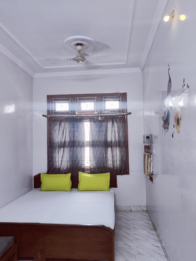Hostel Shivshakti 克久拉霍 外观 照片