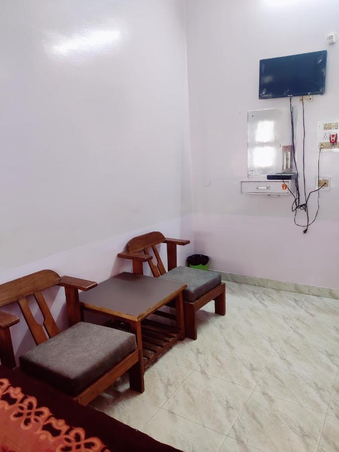 Hostel Shivshakti 克久拉霍 外观 照片