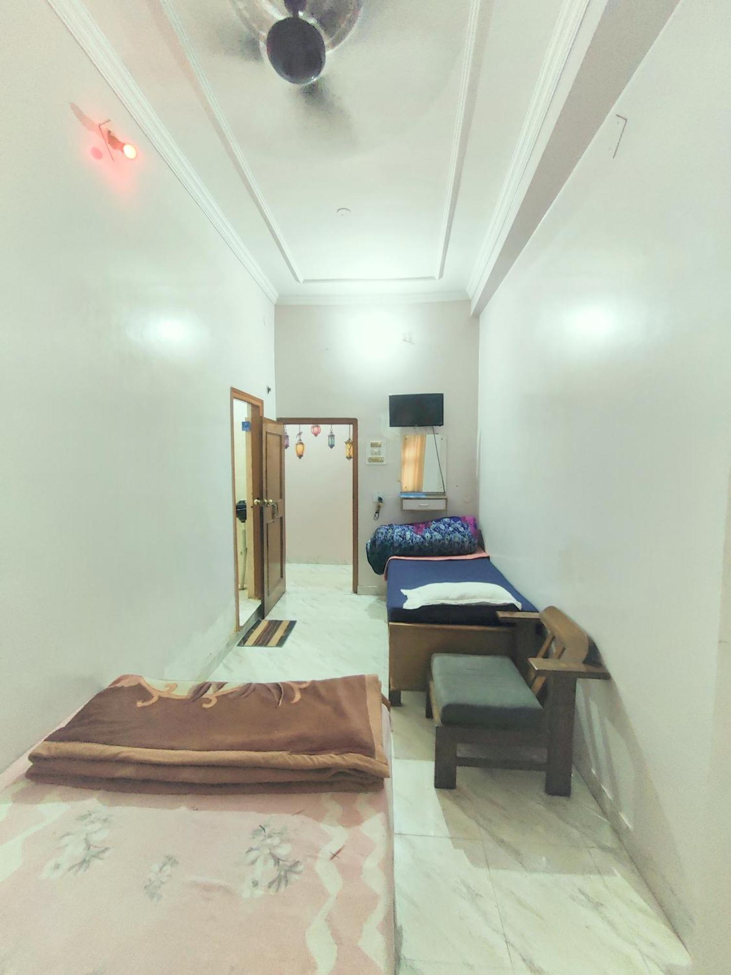 Hostel Shivshakti 克久拉霍 外观 照片