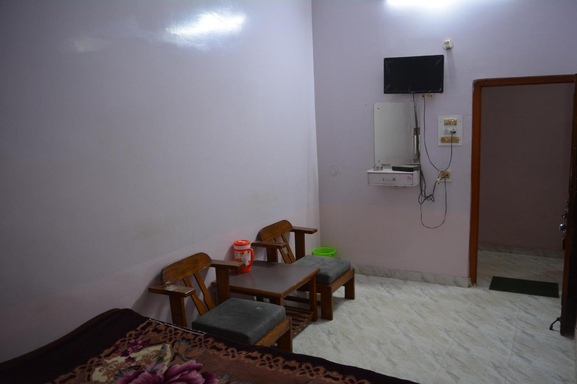 Hostel Shivshakti 克久拉霍 外观 照片