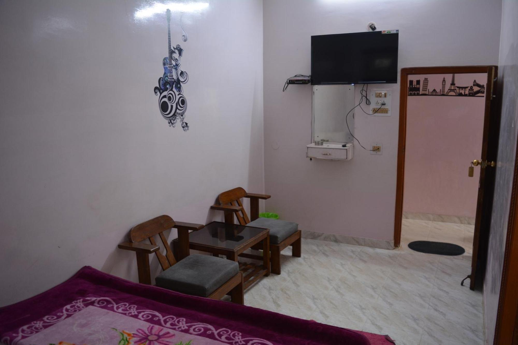 Hostel Shivshakti 克久拉霍 外观 照片