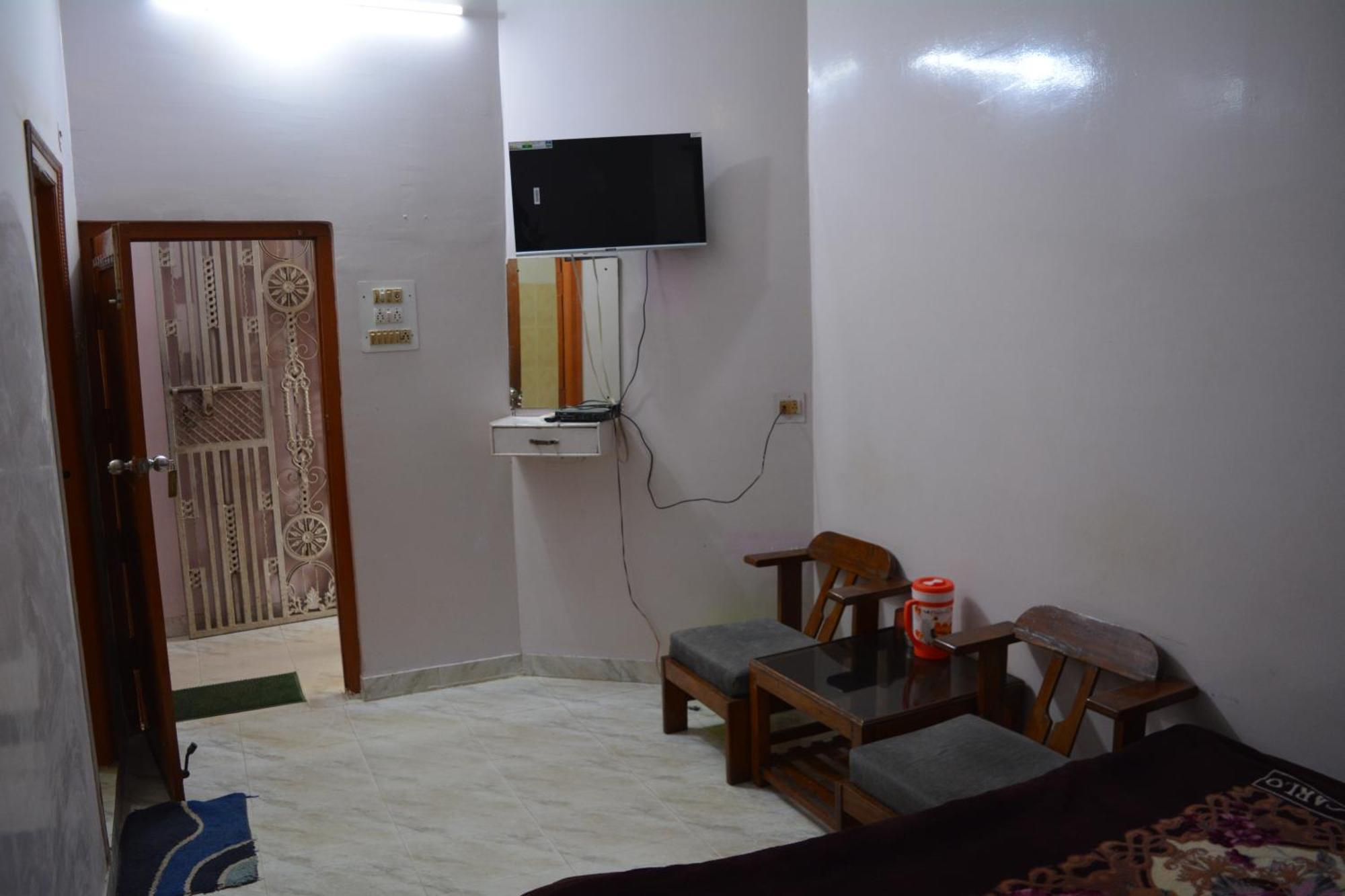 Hostel Shivshakti 克久拉霍 外观 照片